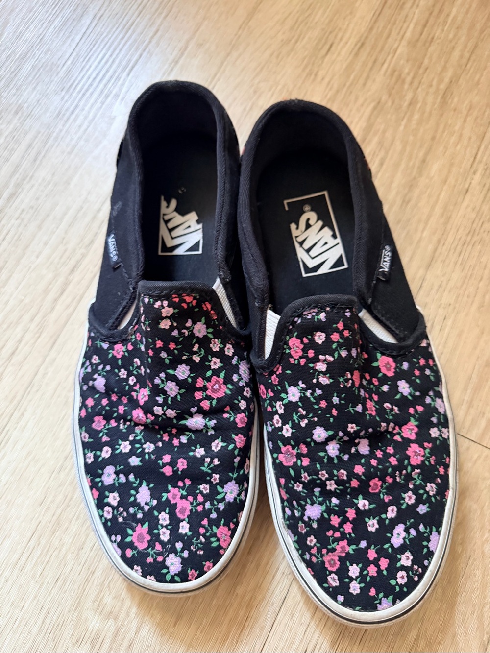 Vans women Slip-On Floral Canvas Sneakers - Black with Pink & Purple Flowers